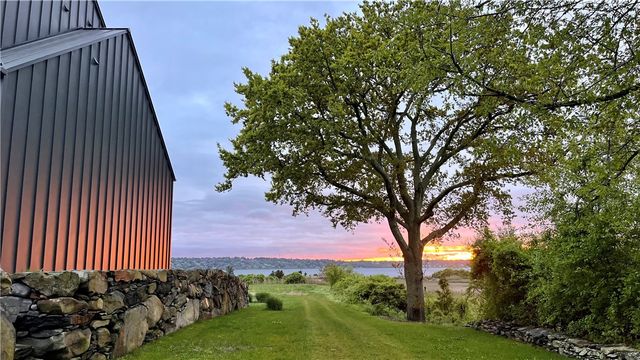 451 Seapowet Avenue, Tiverton, RI 02878