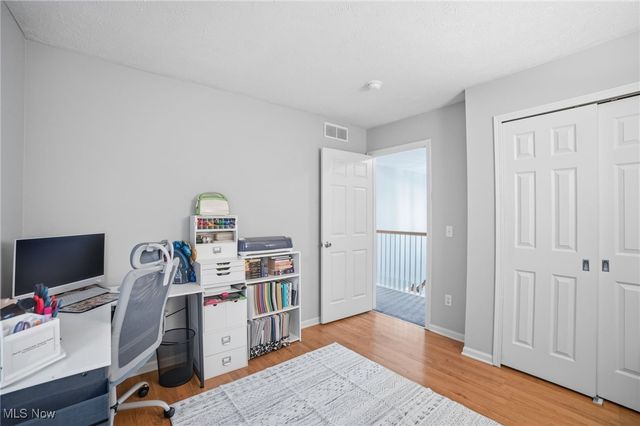 2279 Becket Circle, Stow, OH 44224