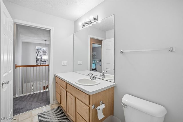 2279 Becket Circle, Stow, OH 44224