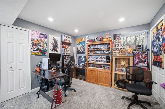 2279 Becket Circle, Stow, OH 44224