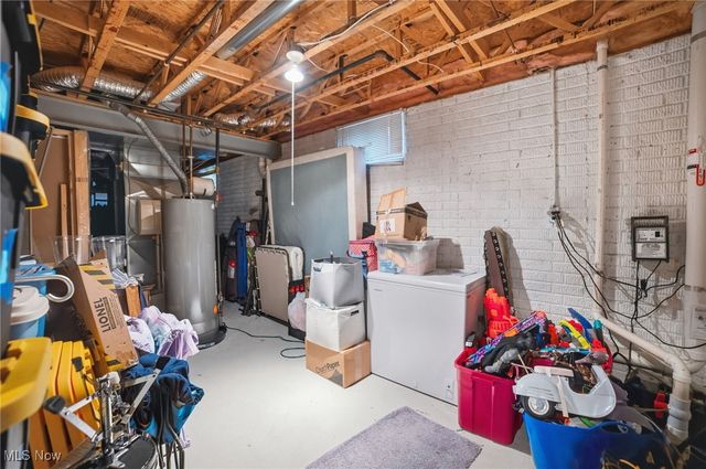 2279 Becket Circle, Stow, OH 44224