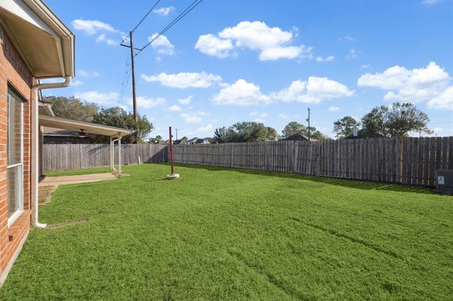 3629 Pine Valley Drive, Pearland, TX 77581