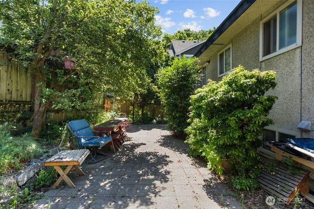 5506 7th Avenue NW, Seattle, WA 98107