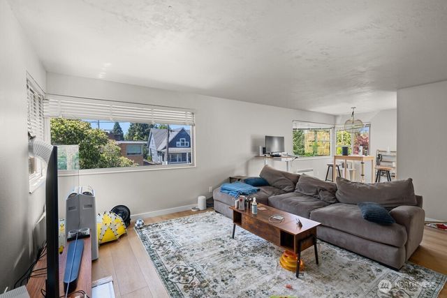 5506 7th Avenue NW, Seattle, WA 98107