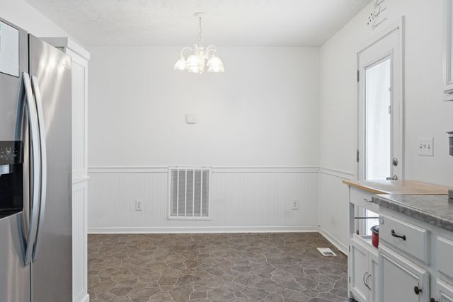 2014 Gardendale Dr, Murfreesboro, TN 37130