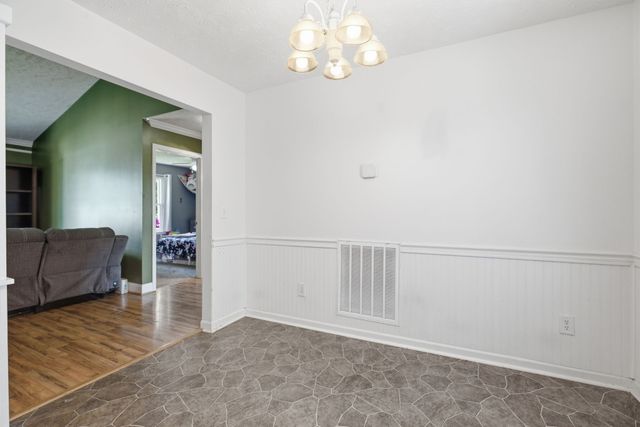 2014 Gardendale Dr, Murfreesboro, TN 37130