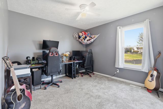 2014 Gardendale Dr, Murfreesboro, TN 37130