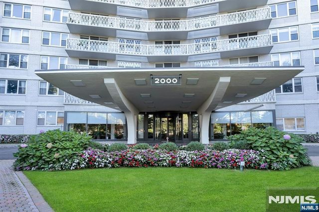 2000 Linwood Avenue 22B, Fort Lee, NJ 07024