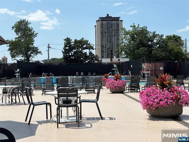 2000 Linwood Avenue 22B, Fort Lee, NJ 07024