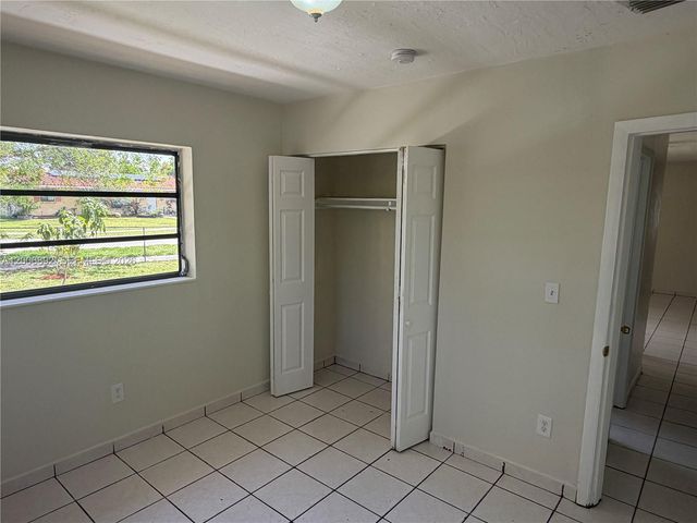 10375 SW 152nd Ter, Miami, FL 33157