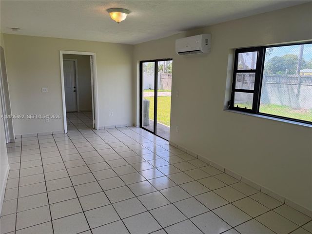 10375 SW 152nd Ter, Miami, FL 33157