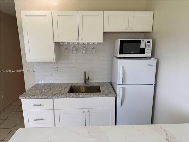 10375 SW 152nd Ter, Miami, FL 33157