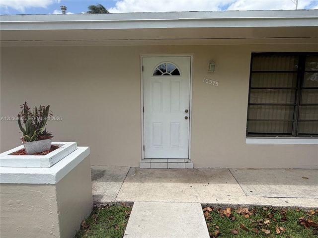 10375 SW 152nd Ter, Miami, FL 33157