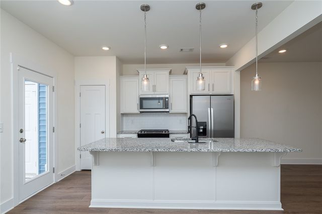 71 Mardale Lane, Greenville, SC 29609