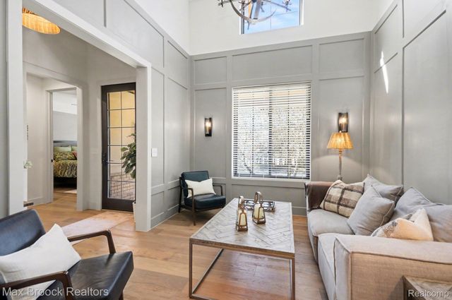 668 Pinery Boulevard, Orion Charter Township, MI 48362