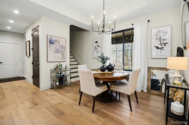 668 Pinery Boulevard, Orion Charter Township, MI 48362