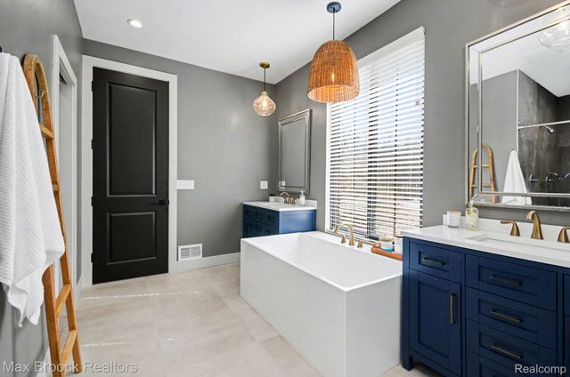 668 Pinery Boulevard, Orion Charter Township, MI 48362