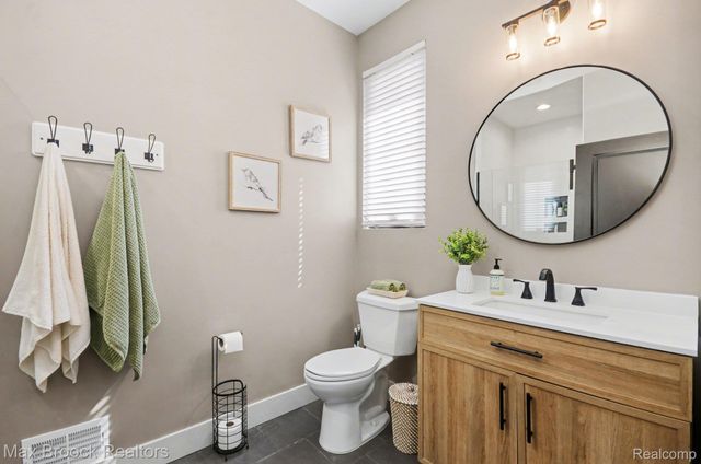 668 Pinery Boulevard, Orion Charter Township, MI 48362