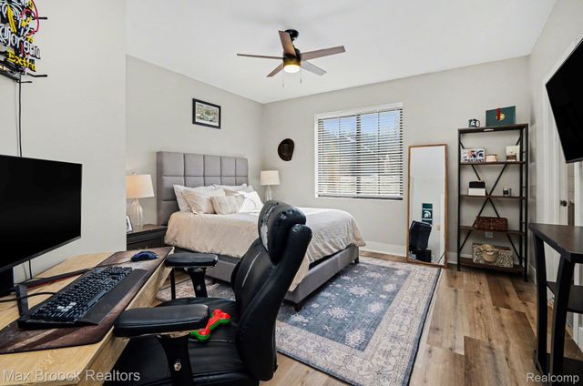 668 Pinery Boulevard, Orion Charter Township, MI 48362