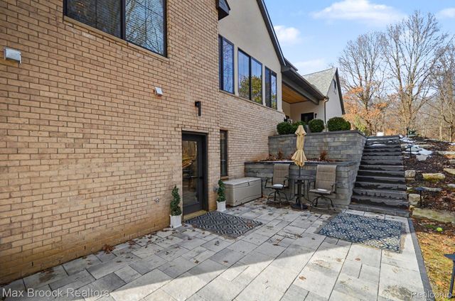 668 Pinery Boulevard, Orion Charter Township, MI 48362