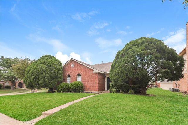 2724 Austin Drive, Mesquite, TX 75181