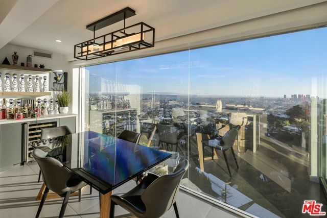 8620 Hillside Avenue, West Hollywood, CA 90069