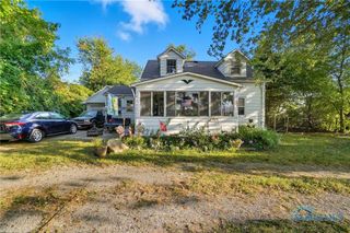 4263 Corduroy Road, Oregon, OH 43616