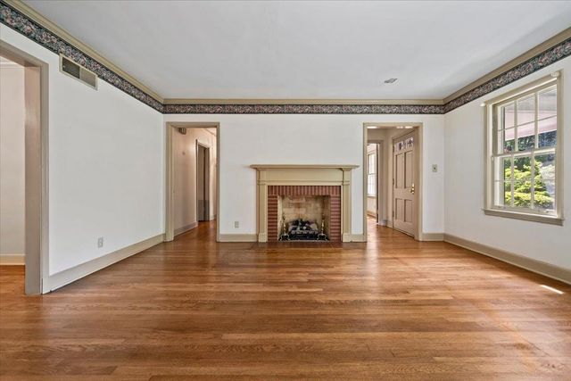 4968 COLE RD, Memphis, TN 38117