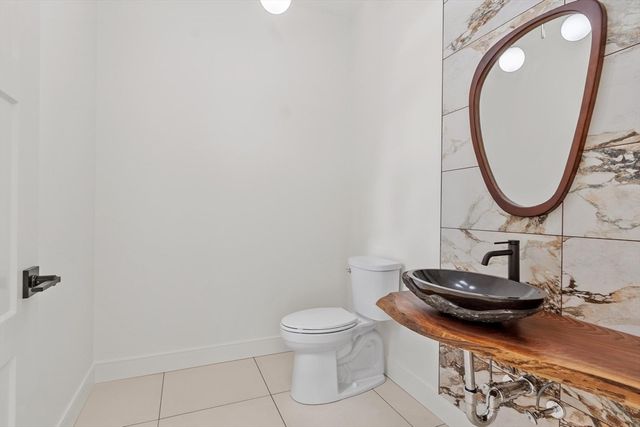58 Neillian Street, Bedford, MA 01730
