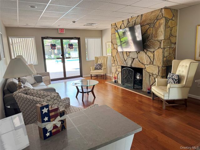 54 Strathmore Gate Drive, Stony Brook, NY 11790