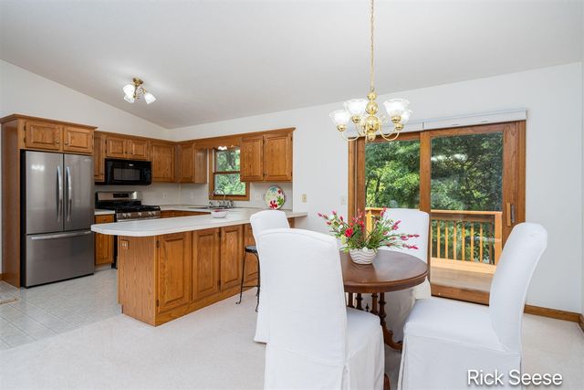 13535 Forest River Drive, Lowell, MI 49331