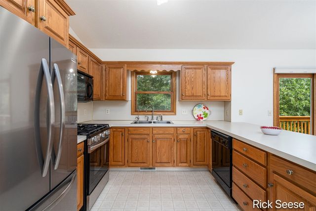 13535 Forest River Drive, Lowell, MI 49331