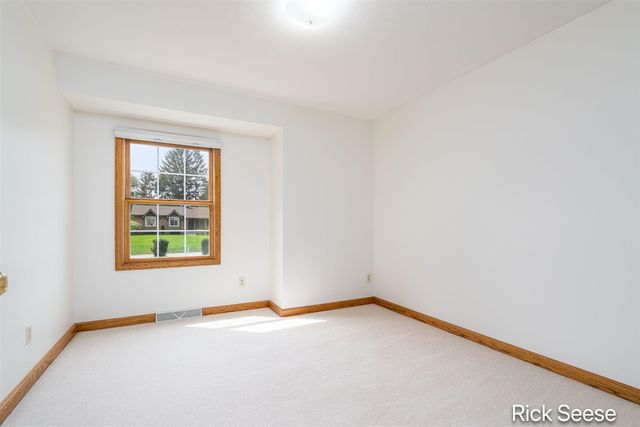 13535 Forest River Drive, Lowell, MI 49331
