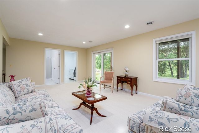 13535 Forest River Drive, Lowell, MI 49331