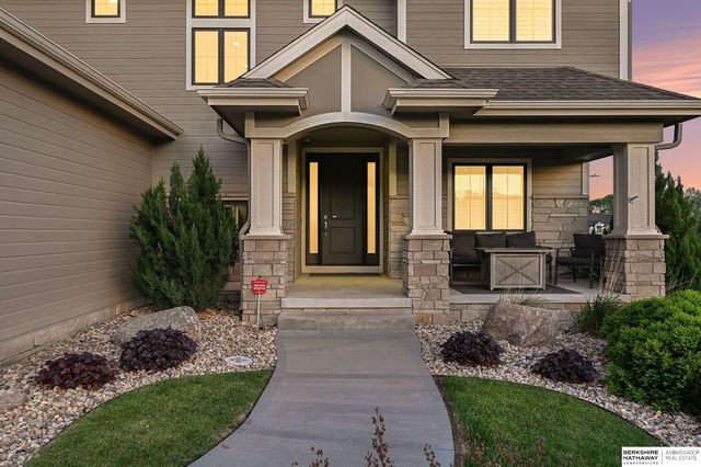 1897 Blue Sage Parkway, Elkhorn, NE 68022