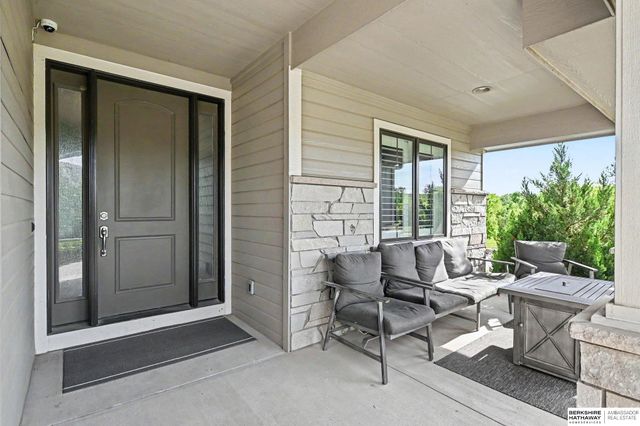 1897 Blue Sage Parkway, Elkhorn, NE 68022