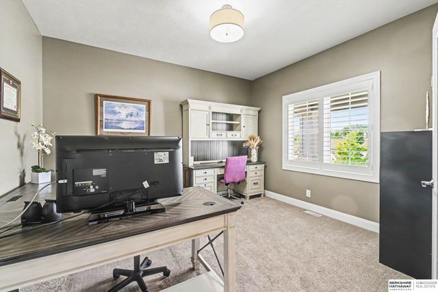 1897 Blue Sage Parkway, Elkhorn, NE 68022