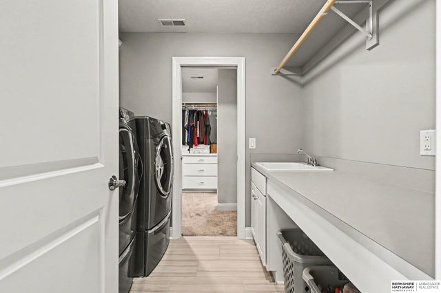 1897 Blue Sage Parkway, Elkhorn, NE 68022