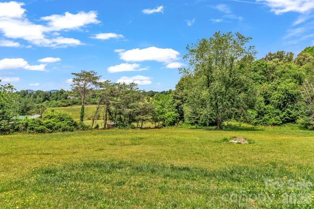 12 Green Cove Lane, Alexander, NC 28701