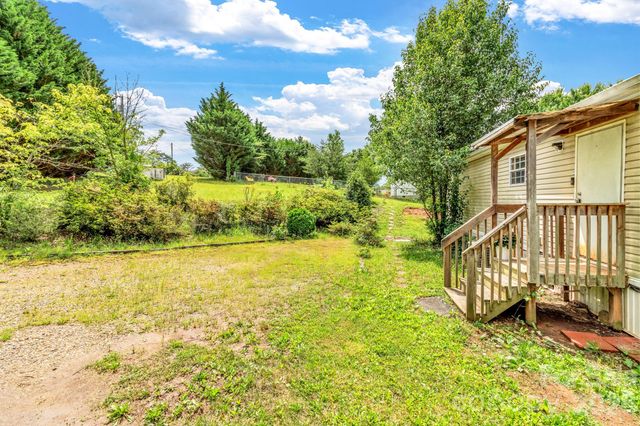 12 Green Cove Lane, Alexander, NC 28701