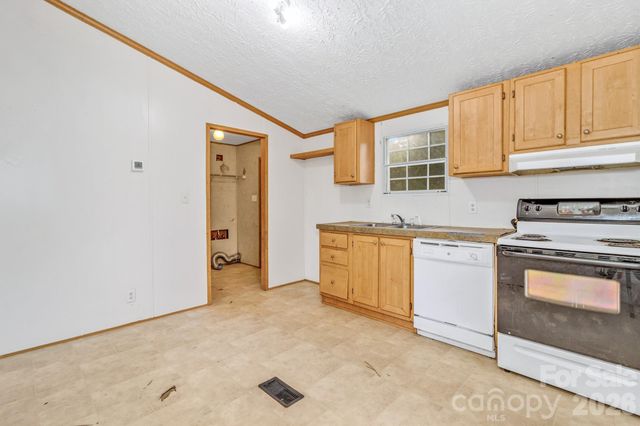 12 Green Cove Lane, Alexander, NC 28701