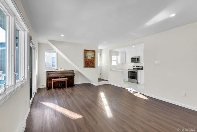 26 Namkee Lane, Blue Point, NY 11715