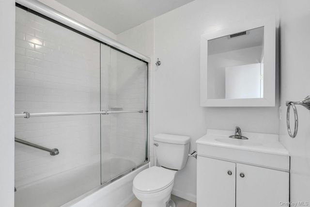 26 Namkee Lane, Blue Point, NY 11715