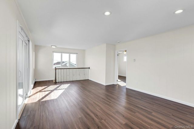 26 Namkee Lane, Blue Point, NY 11715