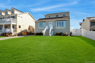 26 Namkee Lane, Blue Point, NY 11715