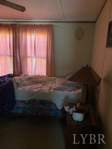 123 Lynchburg Avenue, Monroe, VA 24574