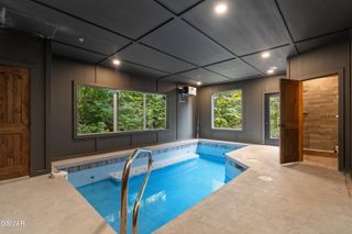 535 Forrest Springs Drive, Gatlinburg, TN 37738