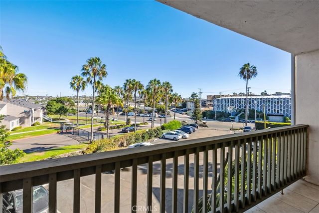 4444 W Point Loma Boulevard 28, San Diego, CA 92107