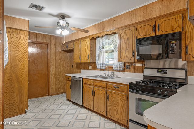 200 Cheyenne Circle, Scott, LA 70583