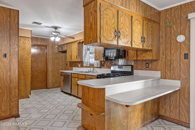 200 Cheyenne Circle, Scott, LA 70583